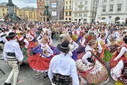 Event promujący lato w Zakopanem 5.jpg-zakopane, kraków, event na rynku