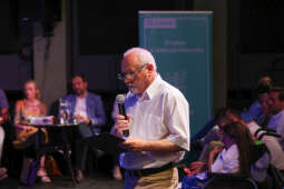 BSK_4062.jpg-„Ławka dialogu” – spotkanie z mieszkańcami Łagiewnik-Borku Fałęckiego