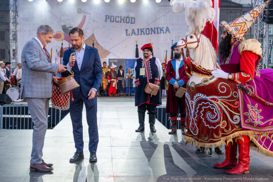 PW_535_017_fot. Piotr Wojnarowski.jpg-Lajkonik, orszak, Miszalski, pochód, tradycja, zdjęcia