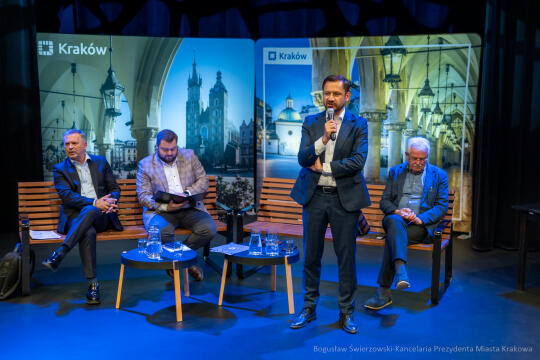 BS-250625-BSK_3957.jpg-Ławka Dialogu, Miszalski, Sęk