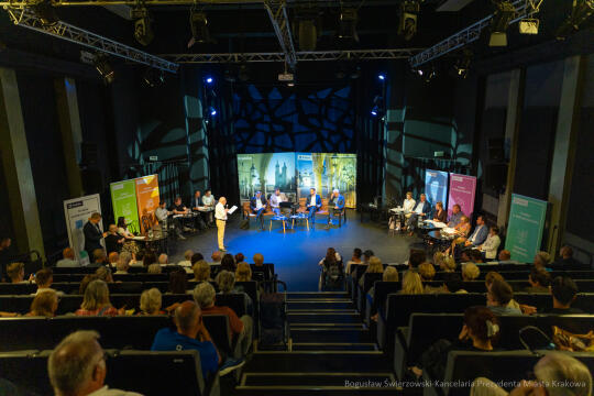 BS-250625-BSK_3969.jpg-Ławka Dialogu, Miszalski, Sęk