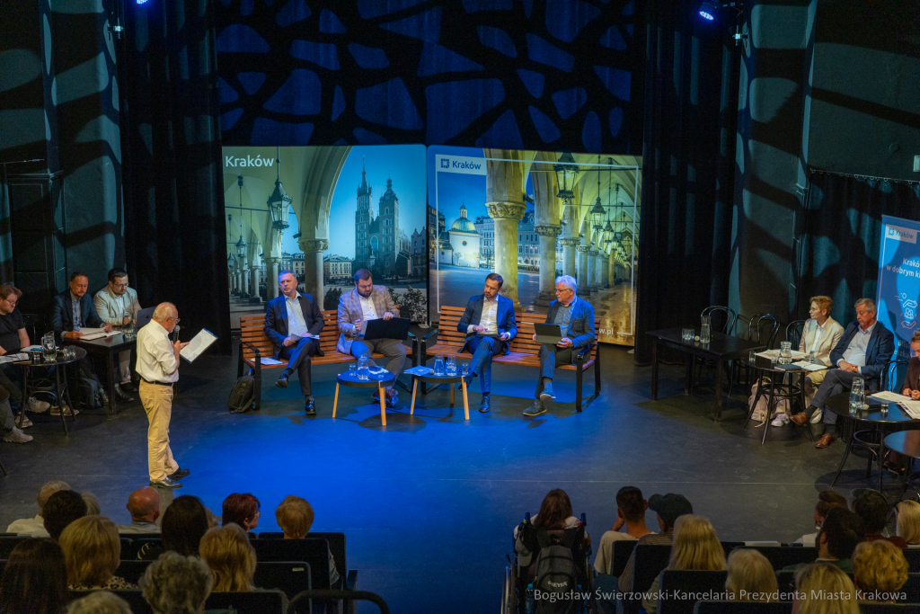 BS-250625-BSK_3979.jpg-Ławka Dialogu, Miszalski, Sęk  Autor: B. Świerzowski