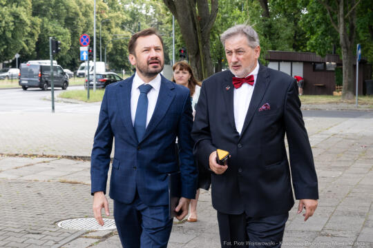 umowa, Swiatowid, muzeum, Miszalski, Sęk,. Niezabitowski, Muzeum Nowej Huty