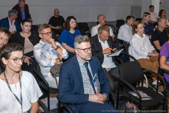 umowa, Swiatowid, muzeum, Miszalski, Sęk,. Niezabitowski, Muzeum Nowej Huty