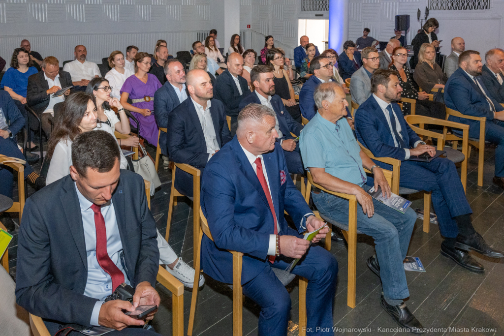 umowa, Swiatowid, muzeum, Miszalski, Sęk,. Niezabitowski, Muzeum Nowej Huty  Autor: P. Wojnarowski