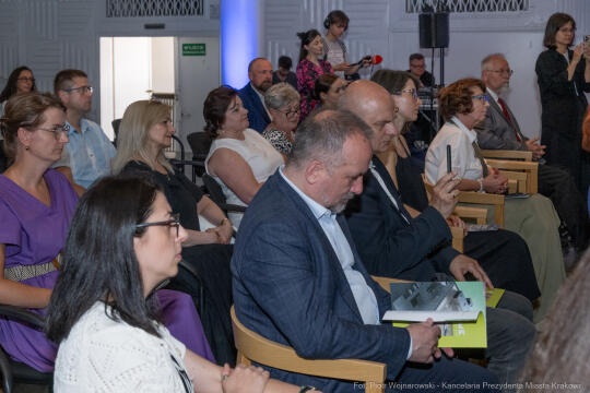 umowa, Swiatowid, muzeum, Miszalski, Sęk,. Niezabitowski, Muzeum Nowej Huty