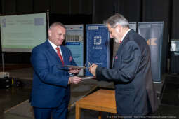 umowa, Swiatowid, muzeum, Miszalski, Sęk,. Niezabitowski, Muzeum Nowej Huty