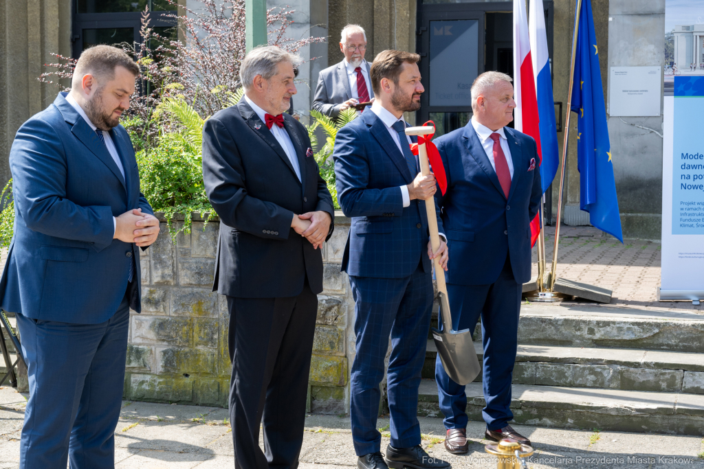 umowa, Swiatowid, muzeum, Miszalski, Sęk,. Niezabitowski, Muzeum Nowej Huty  Autor: P. Wojnarowski