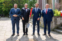 umowa, Swiatowid, muzeum, Miszalski, Sęk,. Niezabitowski, Muzeum Nowej Huty