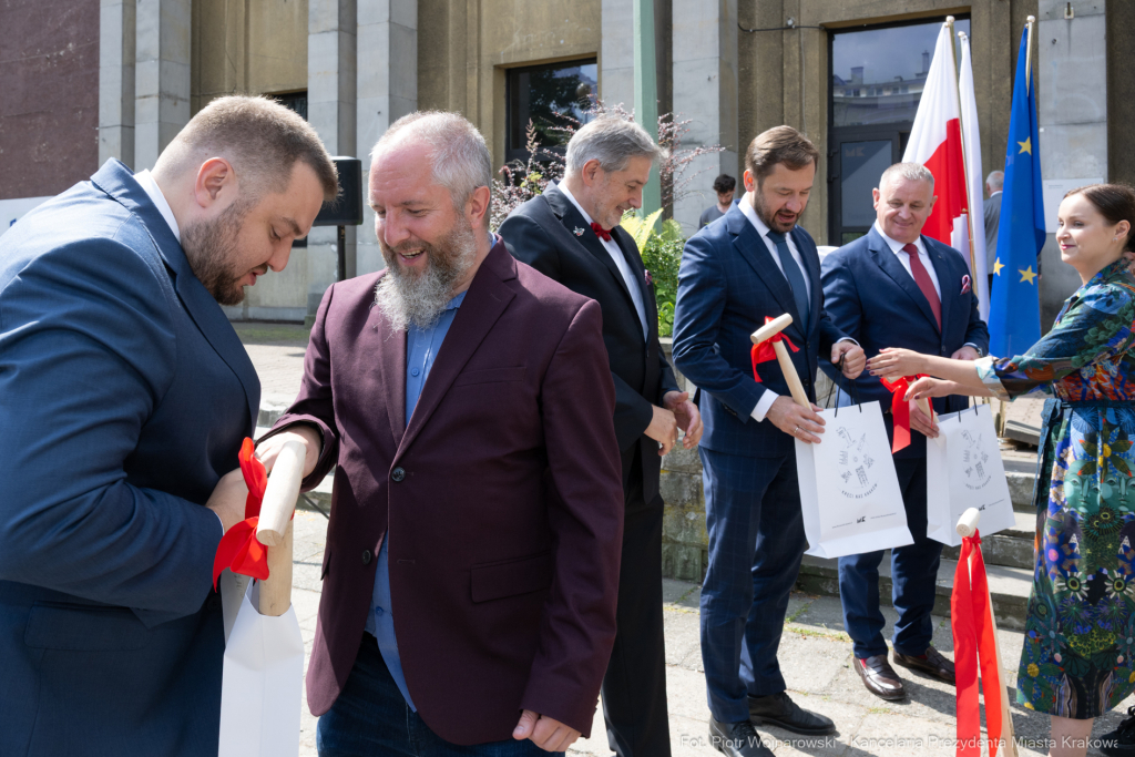 umowa, Swiatowid, muzeum, Miszalski, Sęk,. Niezabitowski, Muzeum Nowej Huty  Autor: P. Wojnarowski