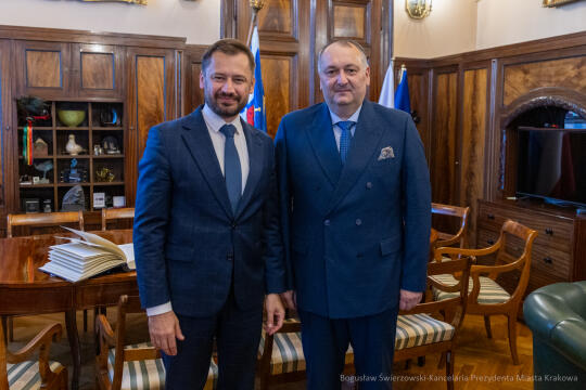 BS-250630-BSK_7936.jpg-Konsul Gruzji, Miszalski, Spotkanie