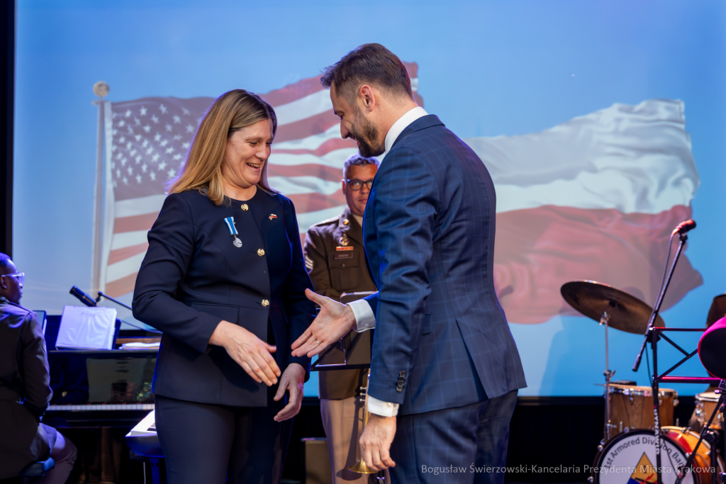 BS-250701-BSK_8597-Poprawione-Szum.jpg-USA, Konsul, Pożegnanie, Miszalski  Autor: B. Świerzowski