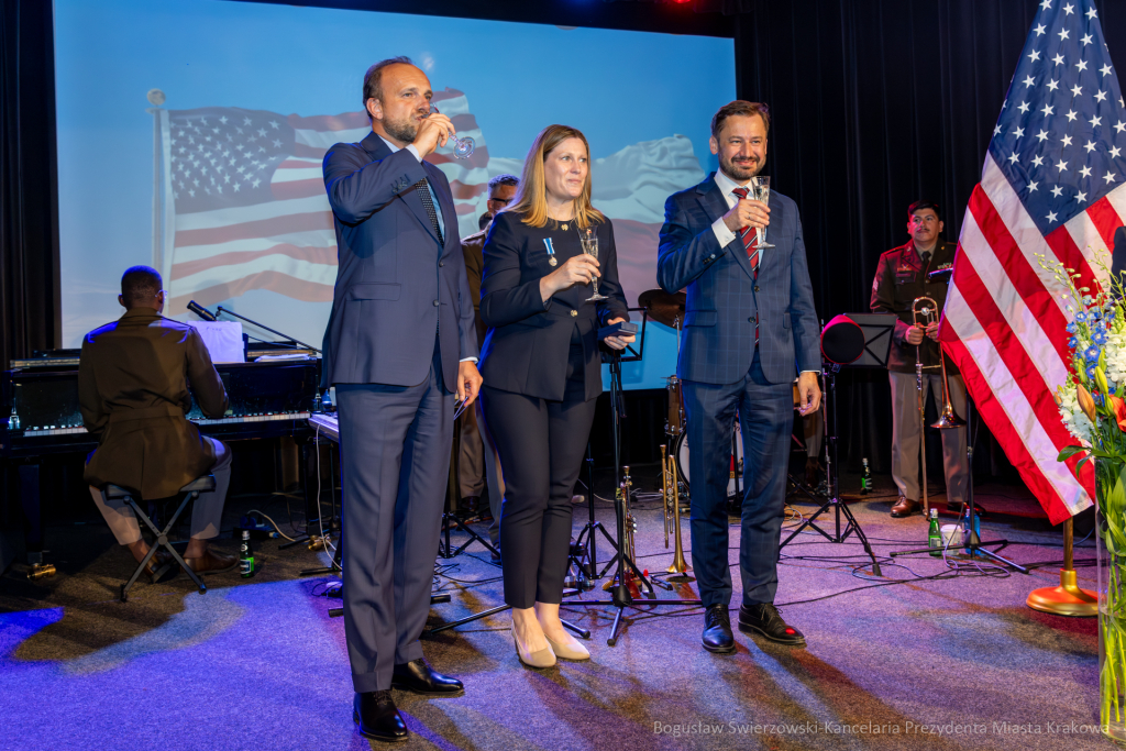 BS-250701-BSK_8624-Poprawione-Szum.jpg-USA, Konsul, Pożegnanie, Miszalski  Autor: B. Świerzowski