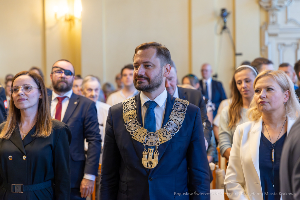 BS-250703-BSK_9457-Poprawione-Szum.jpg-Sesja, Podgórze, Rocznica  Autor: B. Świerzowski