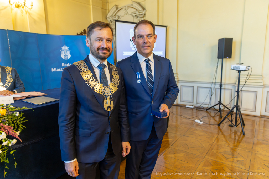BS-250703-BSK_9607-Poprawione-Szum.jpg-Sesja, Podgórze, Rocznica  Autor: B. Świerzowski