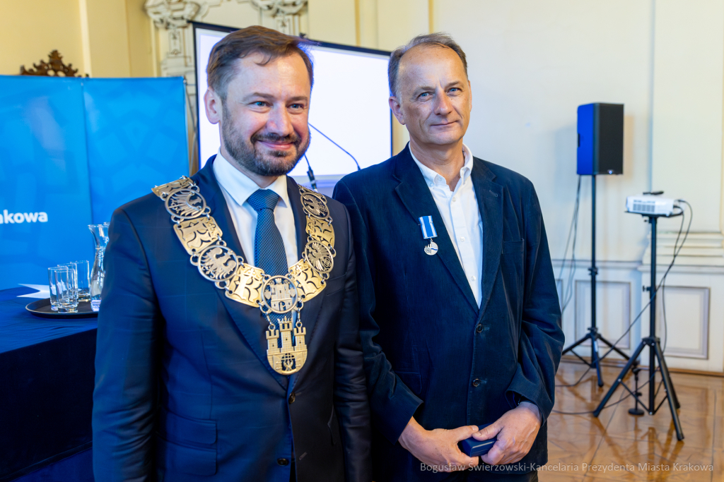 BS-250703-BSK_9638-Poprawione-Szum.jpg-Sesja, Podgórze, Rocznica  Autor: B. Świerzowski