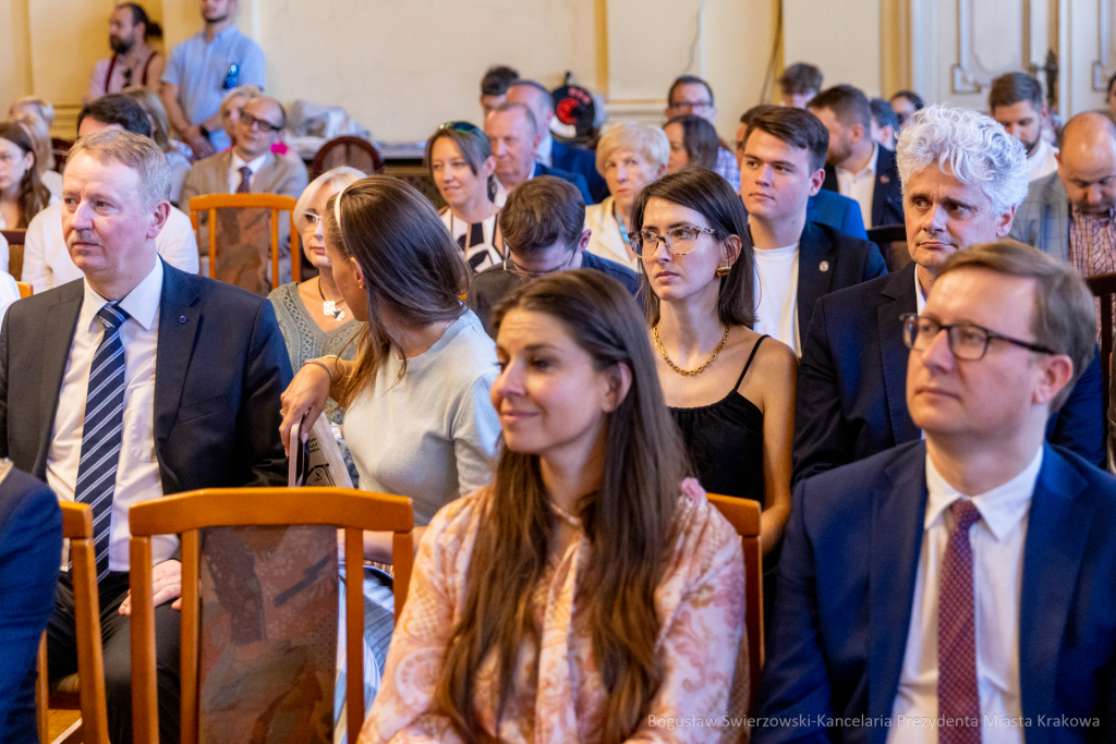 BS-250703-BSK_9714.jpg-Sesja, Podgórze, Rocznica  Autor: B. Świerzowski