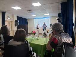 20250703_105819.jpg-Poetyckie spotkanie z Wojciechem Bonowiczem