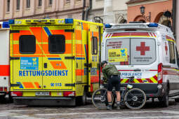 Kraków powitał uczestników rowerowej akcji charytatywnej „Bike Convoy for Ukraine"