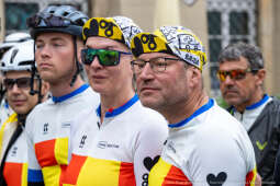 Kraków powitał uczestników rowerowej akcji charytatywnej „Bike Convoy for Ukraine"