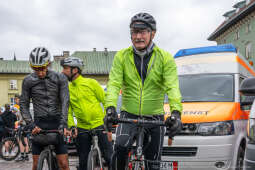Kraków powitał uczestników rowerowej akcji charytatywnej „Bike Convoy for Ukraine"