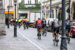 Kraków powitał uczestników rowerowej akcji charytatywnej „Bike Convoy for Ukraine"