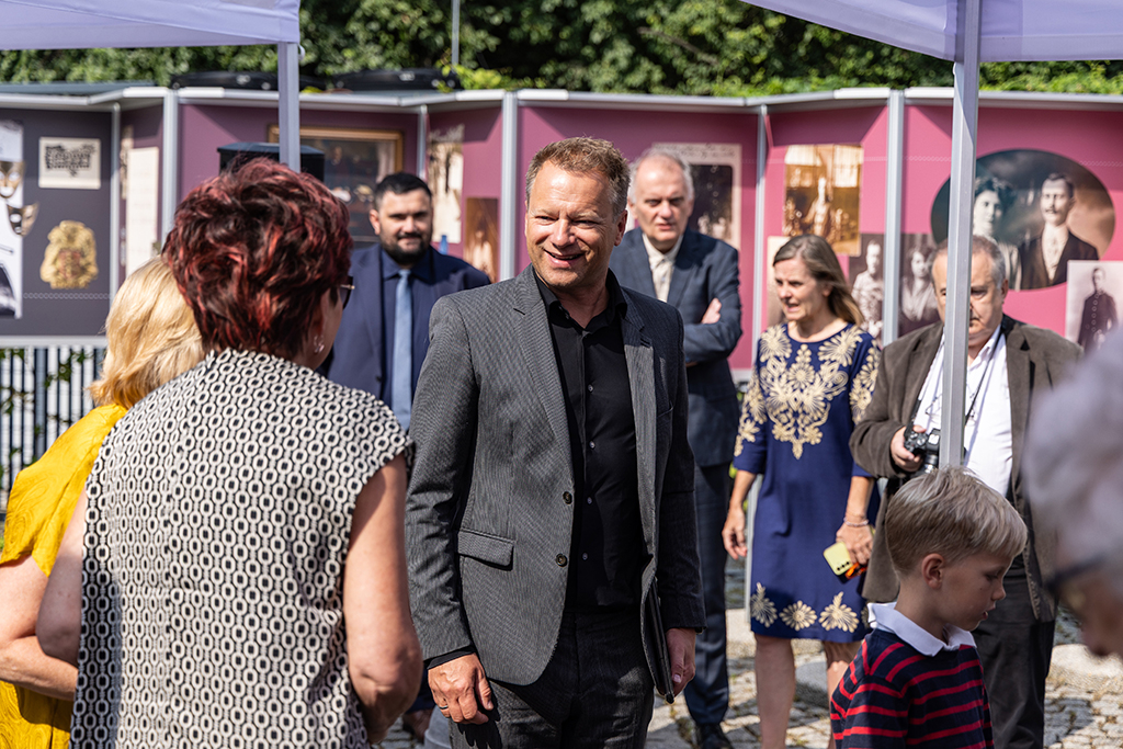 JG_250704_KRK_8112.jpg-wystawa, otwarcie, Pokój Podgórzanina, Stuhr, Muzeum Podgórza  Autor: B. Świerzowski