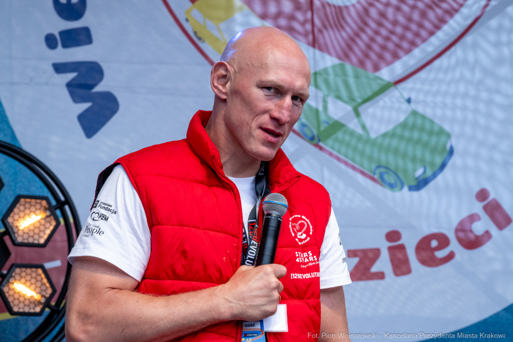 maluchy, 126p, wyprawa, Sęk, Sonik, zbiórka, akcja, chrytatywna  Autor: P. Wojnarowski