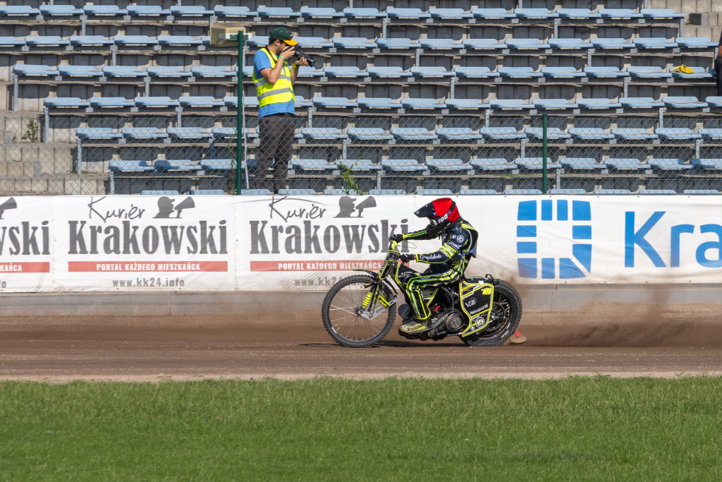 BSK_8225-32.jpg-Speedway, Miszalski, Sęk  Autor: B. Świerzowski