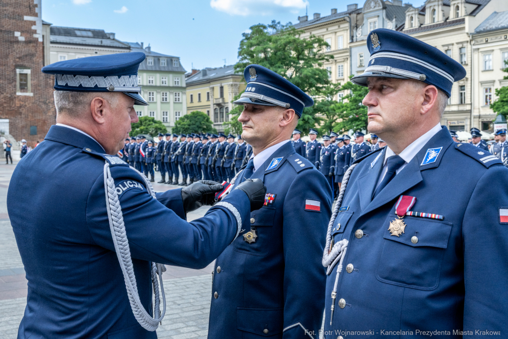 policja, święto, Rynek Główny, Kraków, Miszalski, Honoris Gratia, 2025, Fryczek  Autor: P. Wojnarowski