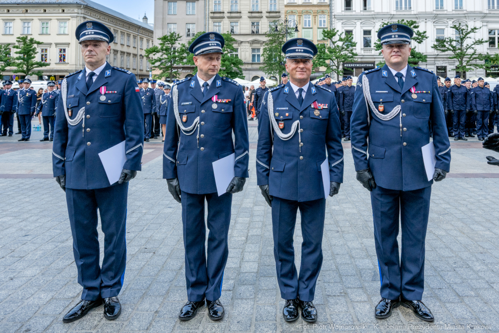 policja, święto, Rynek Główny, Kraków, Miszalski, Honoris Gratia, 2025, Fryczek  Autor: P. Wojnarowski