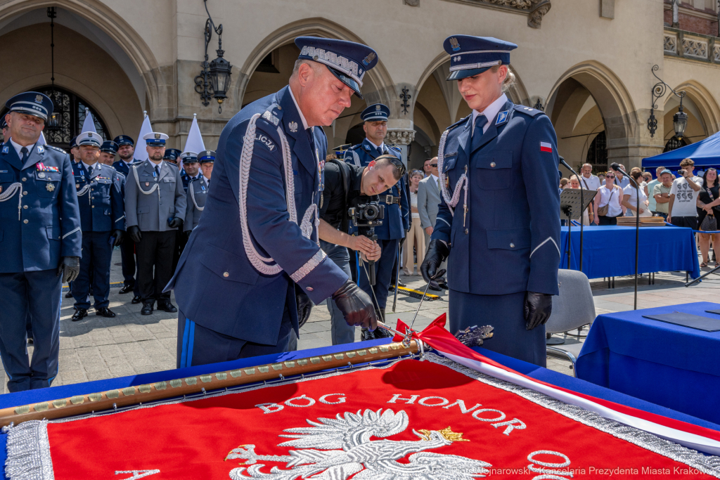 policja, święto, Rynek Główny, Kraków, Miszalski, Honoris Gratia, 2025, Fryczek  Autor: P. Wojnarowski