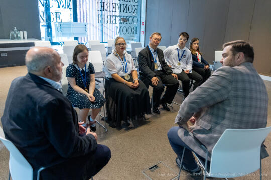 BS-250729-BSK_1605.jpg-Sęk, Tancerze, Spotkanie