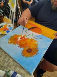 dsWypOeC.jpg-Śladami Mistrzów – inspiracje van Goghiem w DPS Helclów.