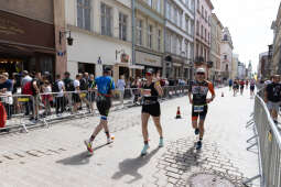 20250803-BSK_5350.jpg-Ironman biegi / meta na Rynku Głównym