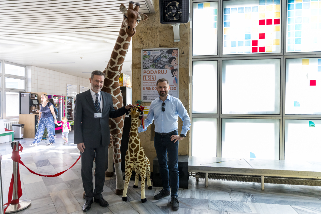 20250805-BSK_7117.jpg-Żyrafa, Miszalski, Szpital  Autor: B. Świerzowski