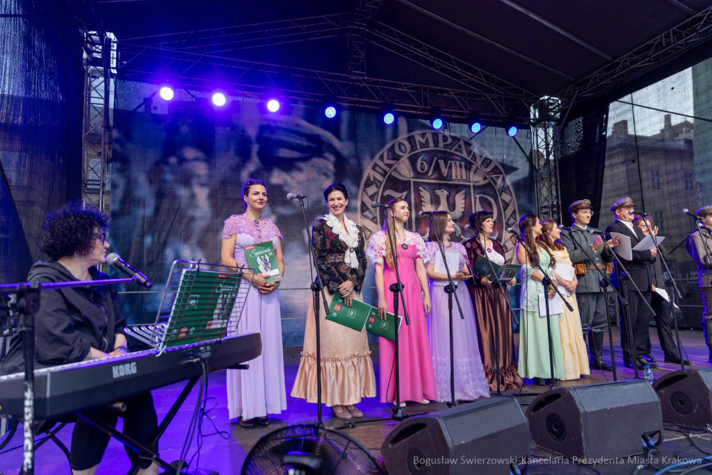 BS-250805-BSK_7157.jpg-Kadrówka, Lekcja Śpiewania  Autor: B. Świerzowski