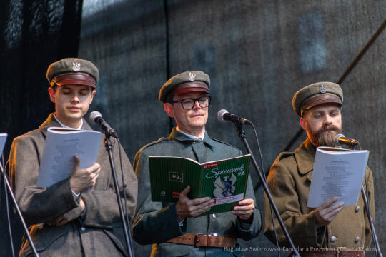 BS-250805-BSK_7252.jpg-Kadrówka, Lekcja Śpiewania