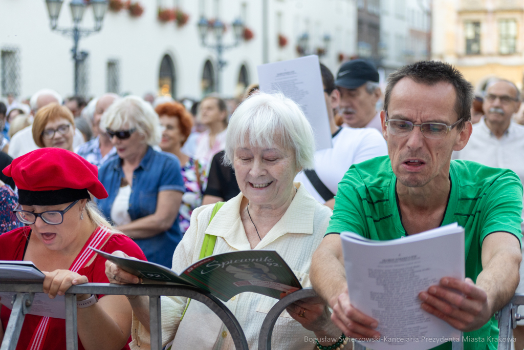 BS-250805-BSK_7258.jpg-Kadrówka, Lekcja Śpiewania  Autor: B. Świerzowski