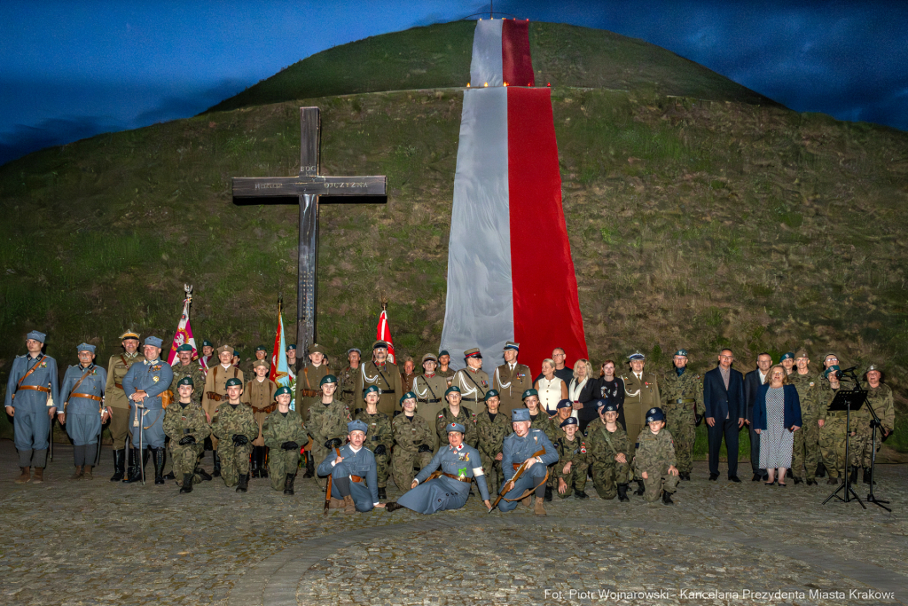 Capstrzyk, Kadrówka, marsz, Pierwsza Kadrowa, Piłsudski, kopiec  Autor: P. Wojnarowski