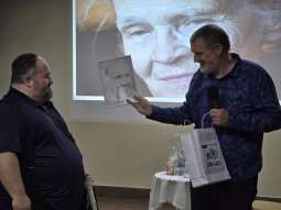 ofulwWO-.jpg-Wyjątkowe spotkanie literackie w DPS Nowaczyńskiego.