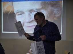 uoPgU8XZ.jpg-Wyjątkowe spotkanie literackie w DPS Nowaczyńskiego.