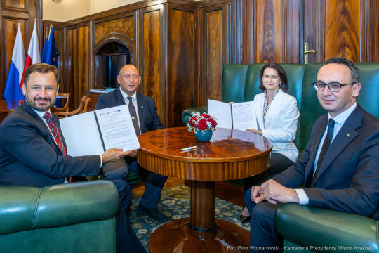 umowa, podpisanie, ITS, Miszalski, Klimaczak, Klęczar, Lech, transport, inteligentne systemy, Kraków