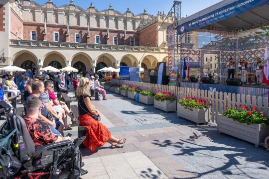 PW_550_002_fot. Piotr Wojnarowski.jpg-targi, sztuka, Kracik, Chamielec, folk, rynek