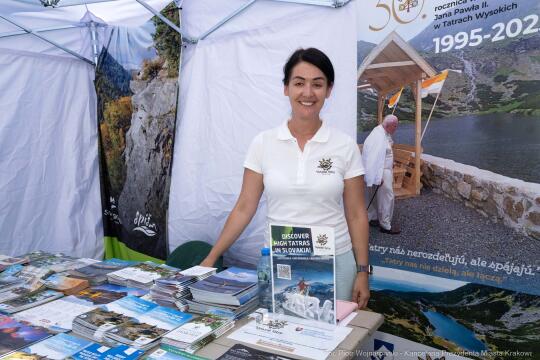 PW_550_007_fot. Piotr Wojnarowski.jpg-targi, sztuka, Kracik, Chamielec, folk, rynek