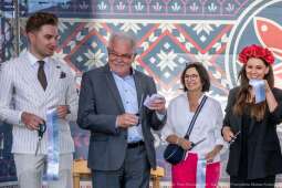 PW_550_022_fot. Piotr Wojnarowski.jpg-targi, sztuka, Kracik, Chamielec, folk, rynek