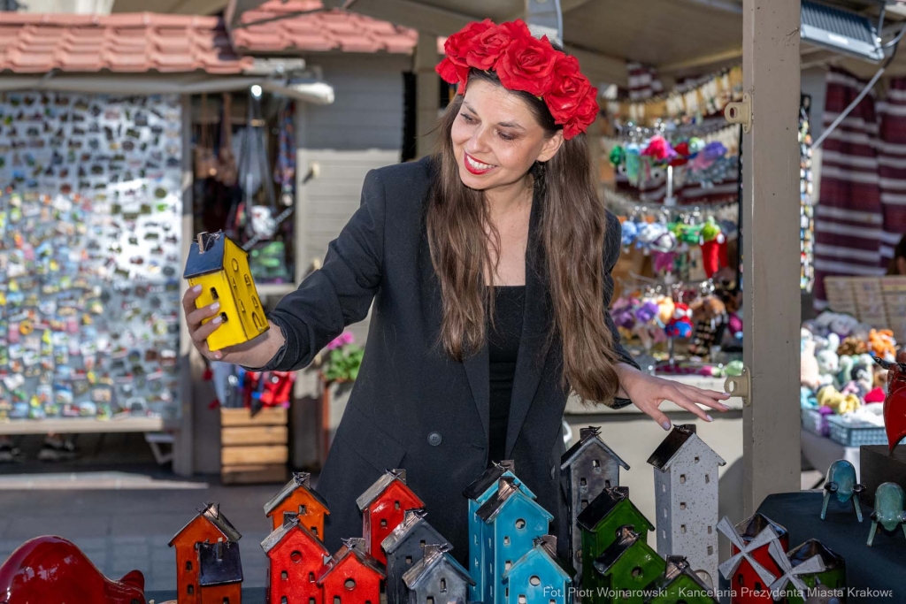 PW_550_033_fot. Piotr Wojnarowski.jpg-targi, sztuka, Kracik, Chamielec, folk, rynek  Autor: P. Wojnarowski