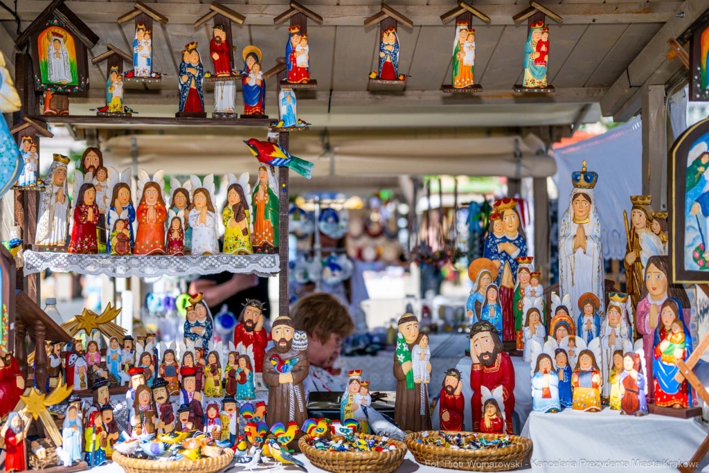 PW_550_036_fot. Piotr Wojnarowski.jpg-targi, sztuka, Kracik, Chamielec, folk, rynek  Autor: P. Wojnarowski