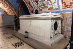 JG_250814_KRK_7666.jpg-Noc Cracovia Sacra 2025: Korony, infuły i królewskie artefakty