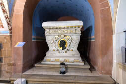 JG_250814_KRK_7672.jpg-Noc Cracovia Sacra 2025: Korony, infuły i królewskie artefakty